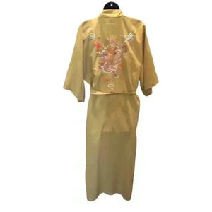 HEALTH Vintage Oriental Embroidered Green Kimono Robe - size Small